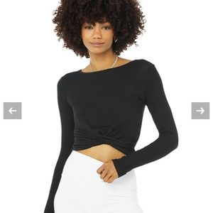 ALI YOGA black crop top cover with long sleeve, small